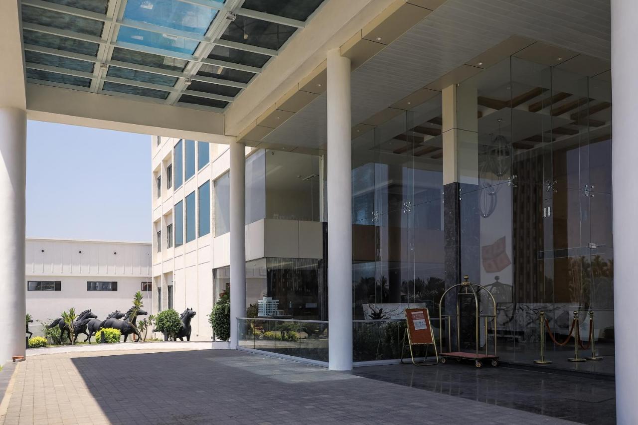 Regenta Central Somnath, Bhalpara Exterior photo