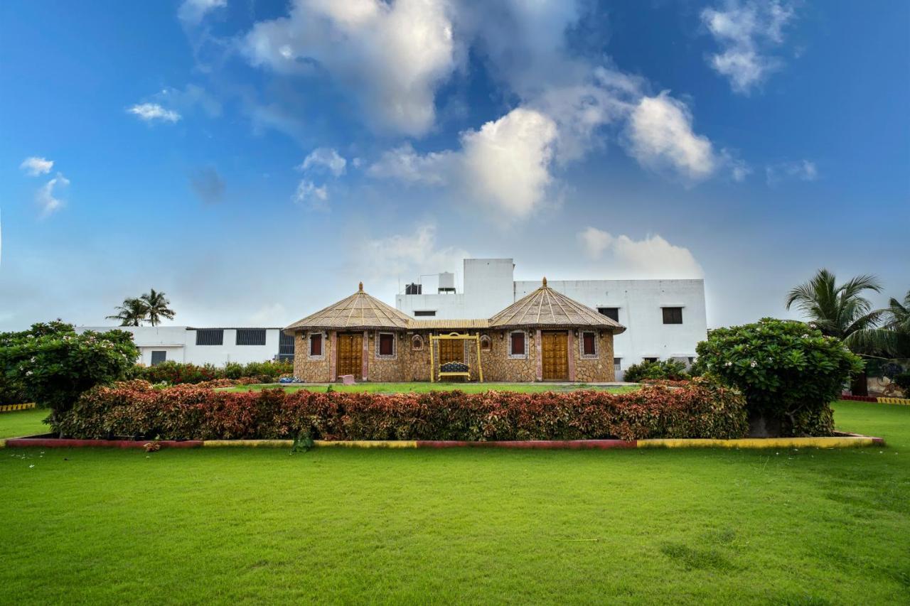 Regenta Central Somnath, Bhalpara Exterior photo